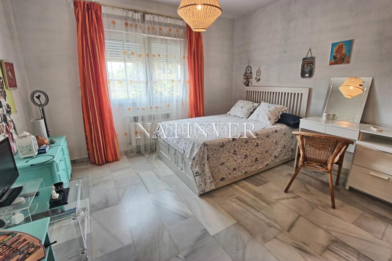 Foto 15ddd6a0-8436-4e04-bdce-8d6991e841f4. Chalet with fireplace heating parking pool in El Candado Málaga