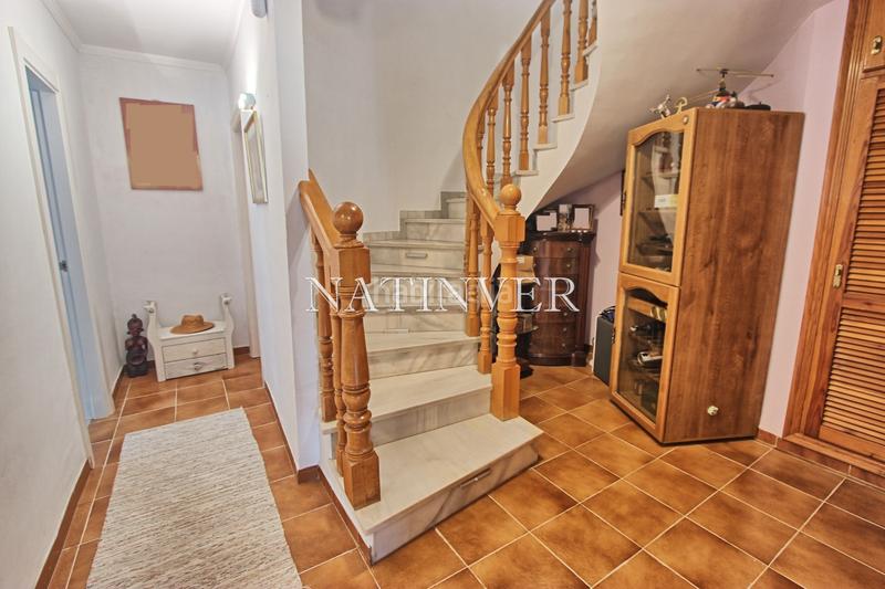 Foto 0675fe8b-6996-4c01-b7a0-a9fe0cf76540. Chalet avec cheminée chauffage parking piscine dans Málaga