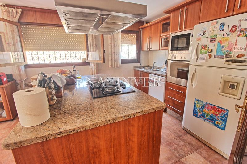 Foto eddc21e8-10b9-4bf8-bbc7-fdeaf7ebc764. Chalet con camino riscaldamento parcheggio piscina in Málaga