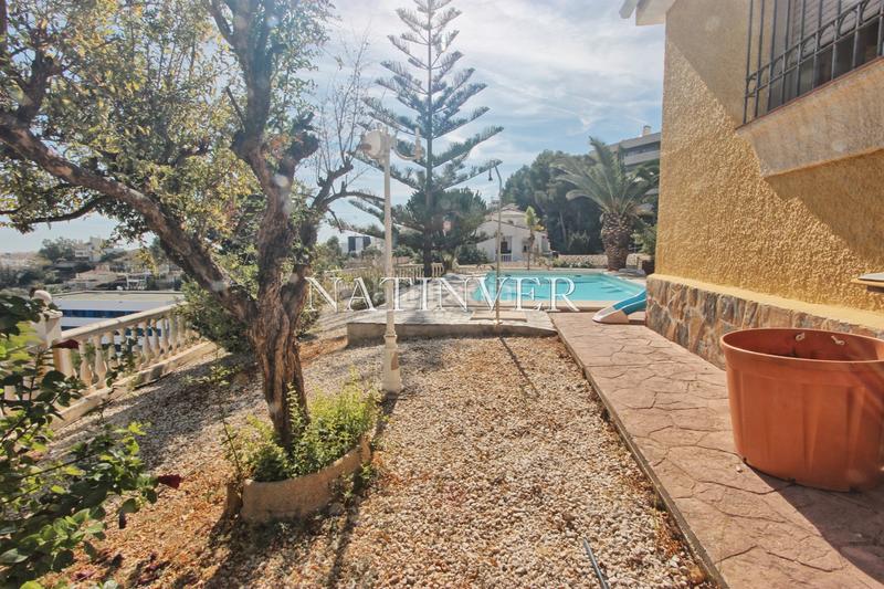 Foto 4c246e10-93d0-4245-b3ca-ba2368581745. Xalet amb xemeneia calefacció aparcament piscina a Málaga