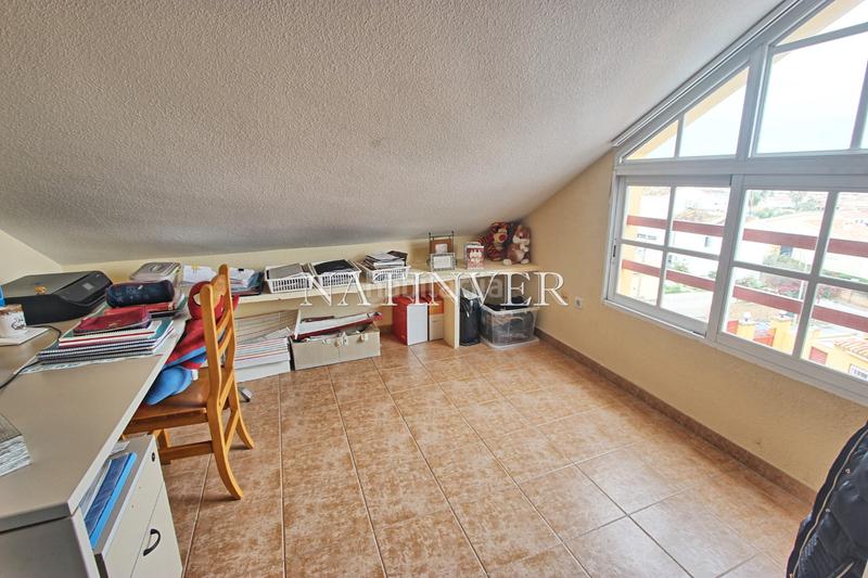 Foto 387aabb8-d999-4ecc-9ecd-fc491f47a74b. Casa adossada a calle azucena 15 a Cotomar Rincón de la Victoria