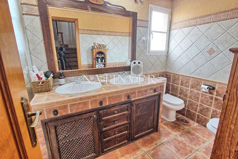 Foto 89f54378-b522-4163-9d8b-0bd26a59b590. Maison jumelée dans calle azucena 15 dans Cotomar Rincón de la Victoria