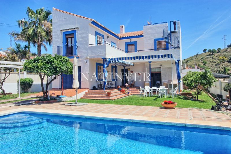 Foto dfcb913d-a008-4701-94ff-8fa9e4fdafab. Xalet a calle almadrabas 77 a Chilches