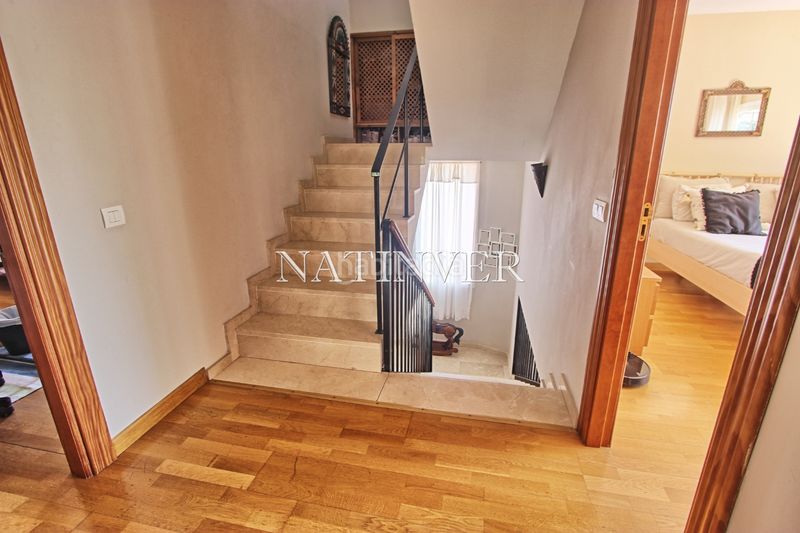 Foto 99a325f1-3347-4d1a-a07c-726f1dedd10a. Chalet en calle leoni benabú 23 en Pinares de San Antón Málaga