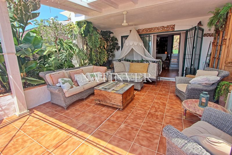 Foto bd802932-8bc6-4ecb-a08c-42af855f3e0e. Casa adossada amb aparcament a Chilches