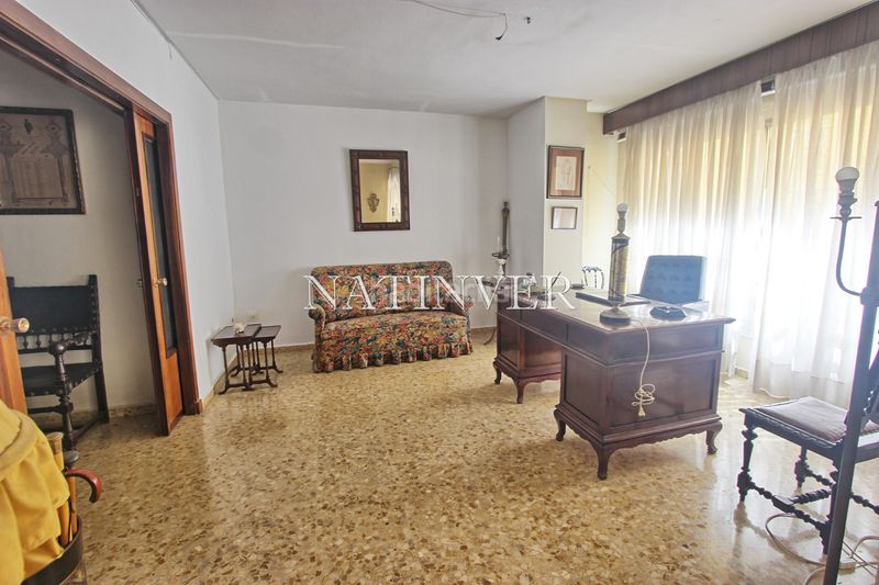 Foto 475f8a69-a223-4ccd-b145-7084336501ee. Piso en paseo reding 33 en La Malagueta - Monte Sancha Málaga