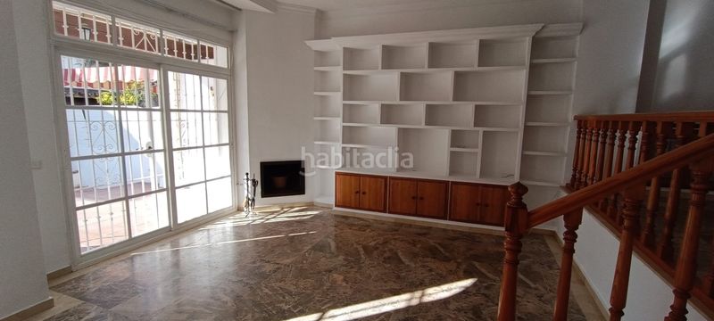 Foto 1883a6c9-8b15-480a-9853-fb67fceab4be. Rent towny house with fireplace parking pool in Capellanía - Retamar Alhaurín de la Torre