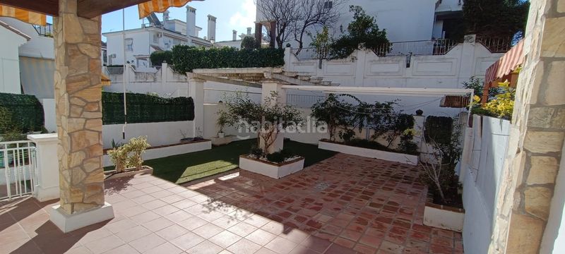 Foto 2af5d910-ff74-4b16-bcd3-ffcd4205233c. Rent towny house with fireplace parking pool in Capellanía - Retamar Alhaurín de la Torre