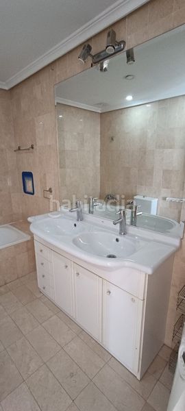 Foto 6bb72a66-d833-490d-a3bc-733cbdb26083. Rent towny house with fireplace parking pool in Capellanía - Retamar Alhaurín de la Torre