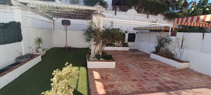 Foto 74352275-b8cd-4062-96f9-968b0d582205. Rent towny house with fireplace parking pool in Capellanía - Retamar Alhaurín de la Torre
