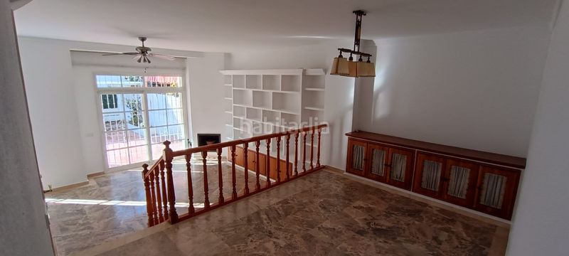 Foto b5a1e14b-fe3f-4a76-a9e1-619d13a16e4b. Rent towny house with fireplace parking pool in Capellanía - Retamar Alhaurín de la Torre