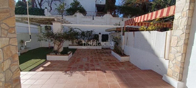 Foto f2ae0813-9229-4dbe-a524-84207504874c. Rent towny house with fireplace parking pool in Capellanía - Retamar Alhaurín de la Torre