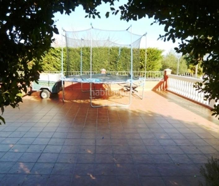 Foto 9202d4b7-5047-43d6-87dd-7e3ce8bcbd69. Chalet mit kamin heizung parking pool in Capellanía - Retamar Alhaurín de la Torre