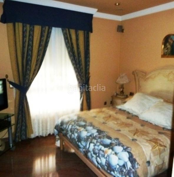 Foto af669a51-12dc-4e42-845e-f036ba354ee3. Chalet mit kamin heizung parking pool in Capellanía - Retamar Alhaurín de la Torre