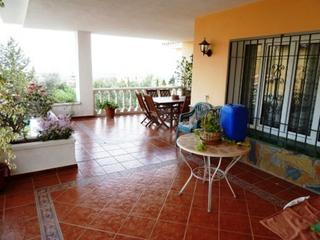 Chalet en Manantiales - Lagar - Cortijo. Villa independiente en alhaurin de la torre