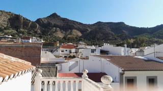 Edifici a Pizarra. Casa en venta en pizarra