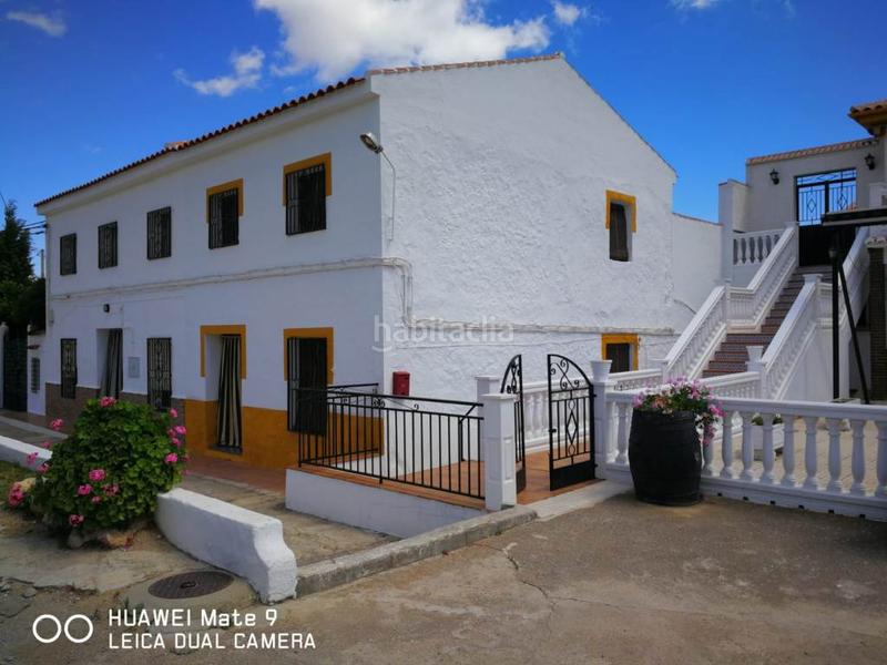 Foto a3f0d0c2-ab16-46f8-8d3a-00873faad4d7. Edificio  en venta en Loja