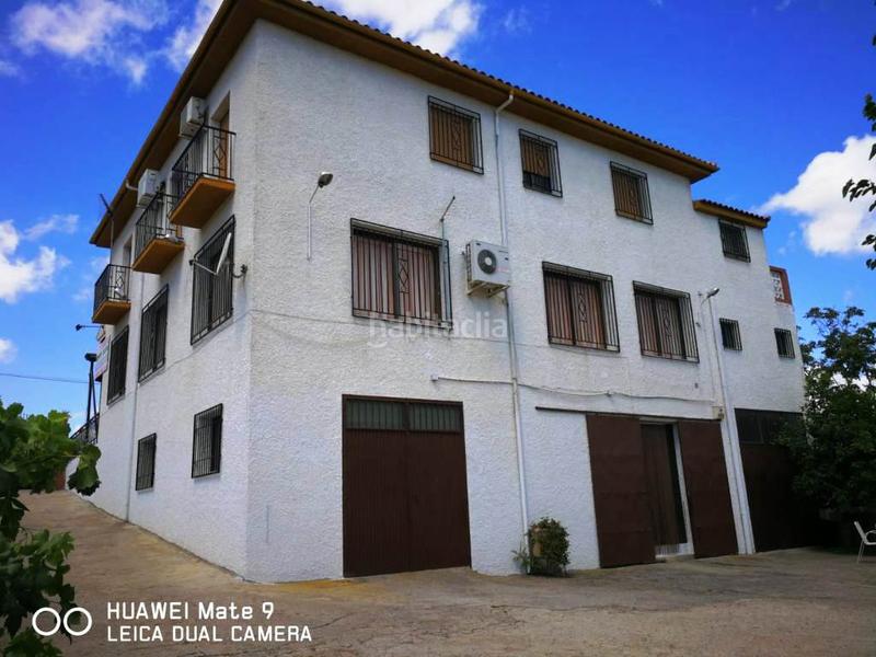 Foto b1116ade-8e26-48d7-922b-e070bd99d08f. Edificio  en venta en Loja