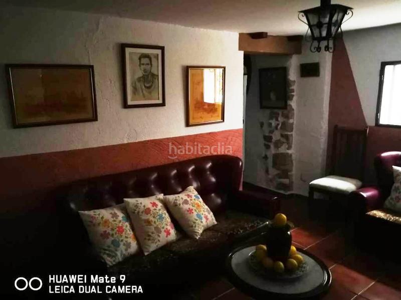 Foto f3a6e6d7-5e17-4428-a3a3-667f55bec190. Edificio  en venta en Loja