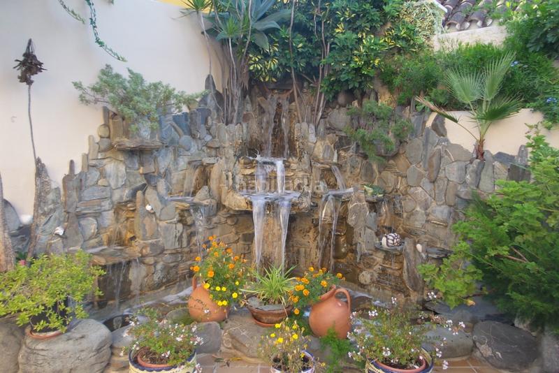 Foto 609ea8ee-9ff2-4f2f-8f82-2d47e86b8ce3. Chalet con camino parcheggio piscina in Manantiales - Lagar - Cortijo Alhaurín de la Torre