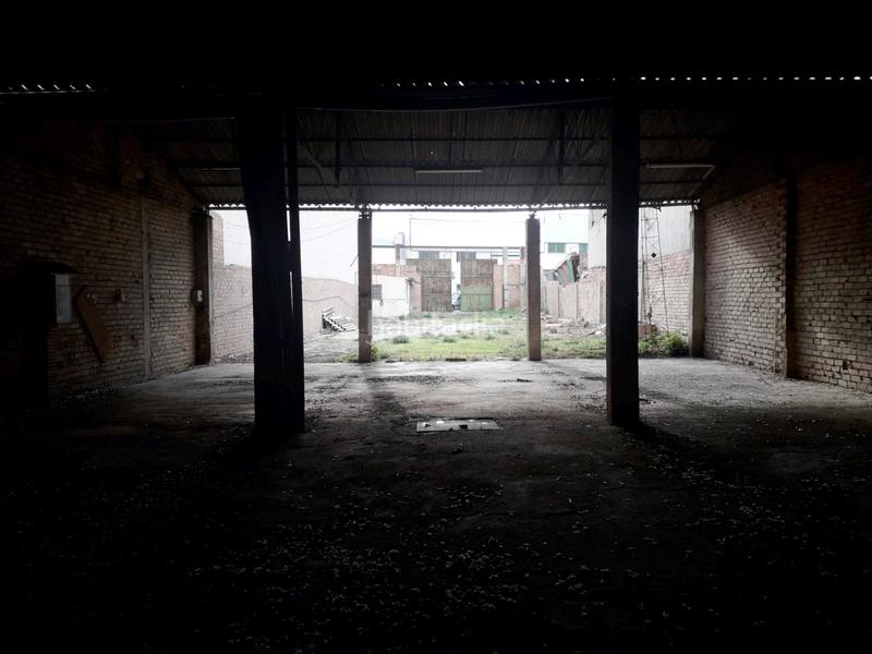 Foto d95a1530-baca-42bf-ae4a-9f9fdca6ba26. Terrain industriel dans Coín