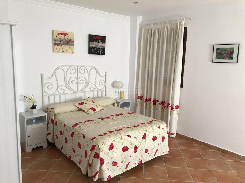 Foto f3652047-f651-458c-abff-f67df508710a. Maison avec cheminée parking dans Atajate