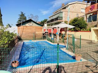 Xalet a Manantiales - Lagar - Cortijo. Villa en venta en alhaurin de la torre