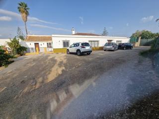 Edifici a El Romeral-Peñón de Zapata. Edificio en venta en alhaurin de la torre