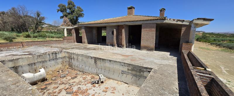 Foto b6c46c04-fd75-4c8e-baaf-3fc9728320b8. Chalet con parcheggio piscina in Centro Alhaurín el Grande