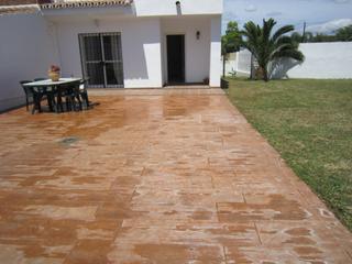 Rent Semi detached house in Capellanía - Retamar. Se alquila adosado de esquina en alhaurin de la torre