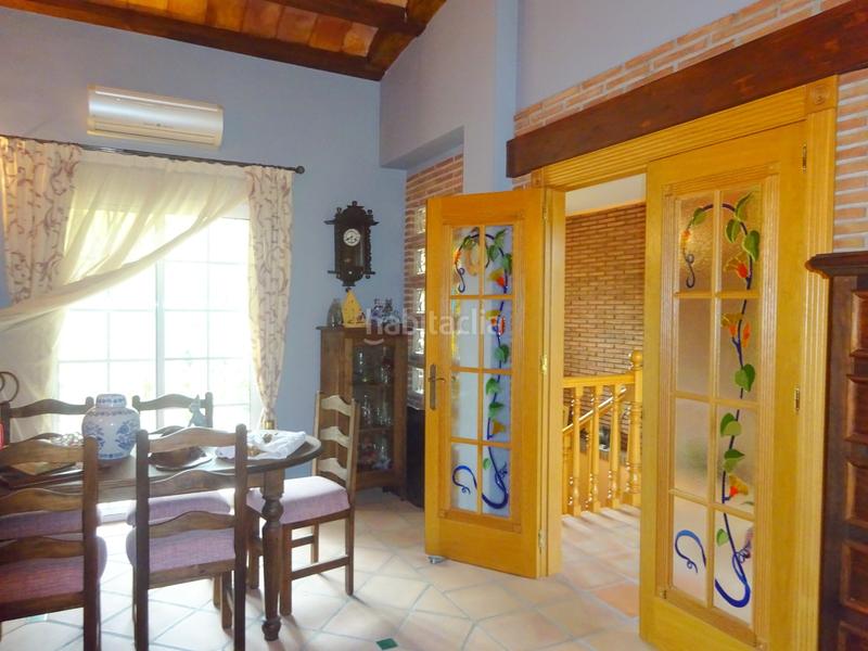 Foto 04ccd7ca-bfa8-4187-8fcb-af5f0af0ae1b. Chalet con camino parcheggio piscina in El Romeral-Peñón de Zapata Alhaurín de la Torre