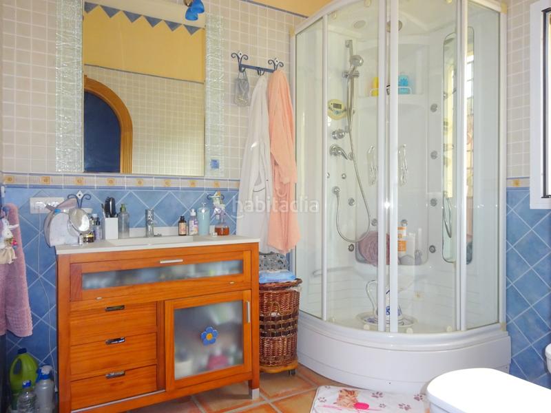 Foto 3847837e-ebc3-4d0e-b96f-91a0ef5a1213. Chalet con camino parcheggio piscina in El Romeral-Peñón de Zapata Alhaurín de la Torre