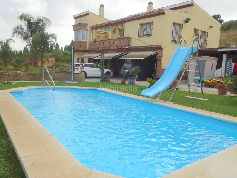 Foto 3f6f1967-f0e1-4b77-b3d8-5e48efe38a40. Chalet con camino parcheggio piscina in El Romeral-Peñón de Zapata Alhaurín de la Torre