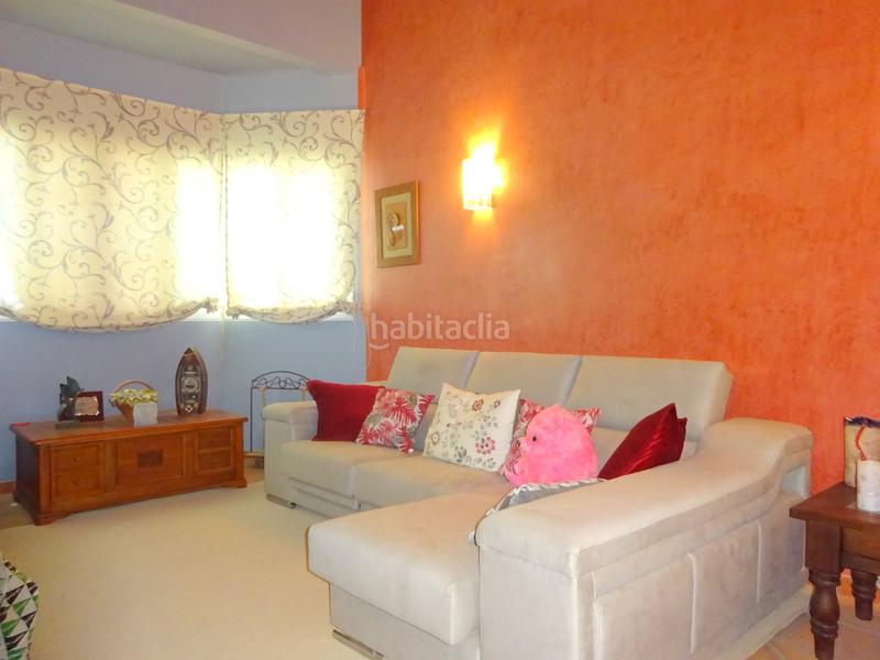 Foto 5e77dfb9-4b4d-4fac-9f14-aa88adc21965. Chalet con camino parcheggio piscina in El Romeral-Peñón de Zapata Alhaurín de la Torre