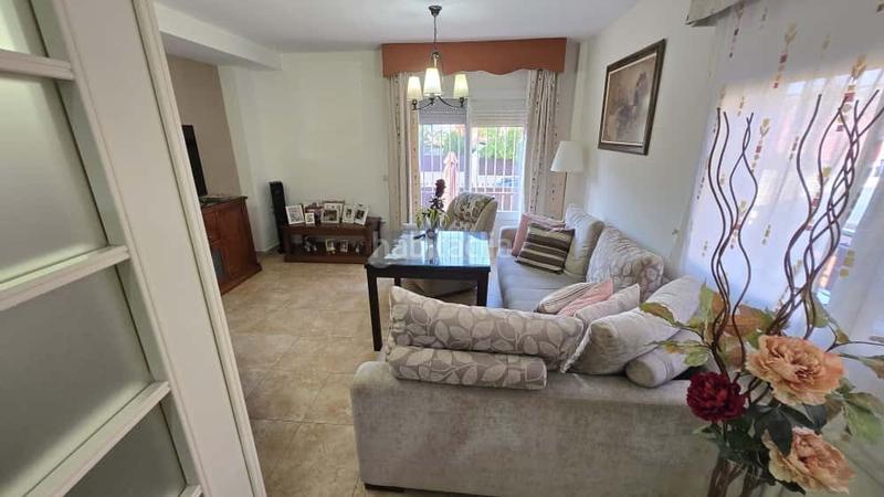 Foto 5b949008-a8dc-43d5-aa15-0685d01d273e. Casa bifamiliare con parcheggio piscina in Pinos de Alhaurín Alhaurín de la Torre