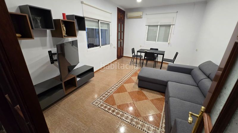 Foto 9f907964-20ef-4d0c-ac00-c93b70ad194a. Rent house with parking in Centro Alhaurín de la Torre