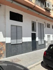 Ground floor in Parque Ayala - Jardín de la Abadía - Huelín. Piso en planta baja a estrenar a 300m de la playa