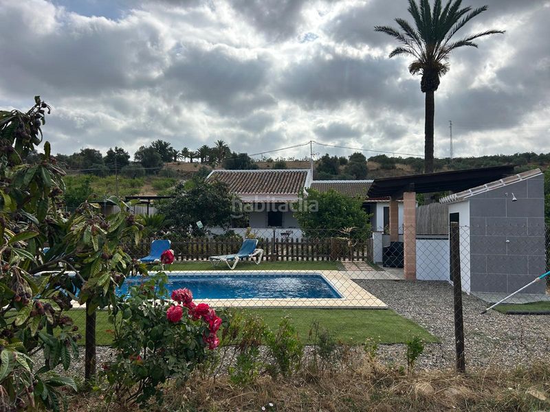 Foto c7a10229-8580-4dff-87fb-8a995dbd8db3. Masia amb aparcament piscina a Álora