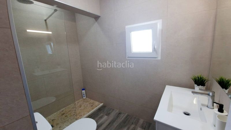 Foto 29f68602-6879-4e93-84d3-29700ed54706. Rent chalet with fireplace heating parking pool in Alhaurín de la Torre