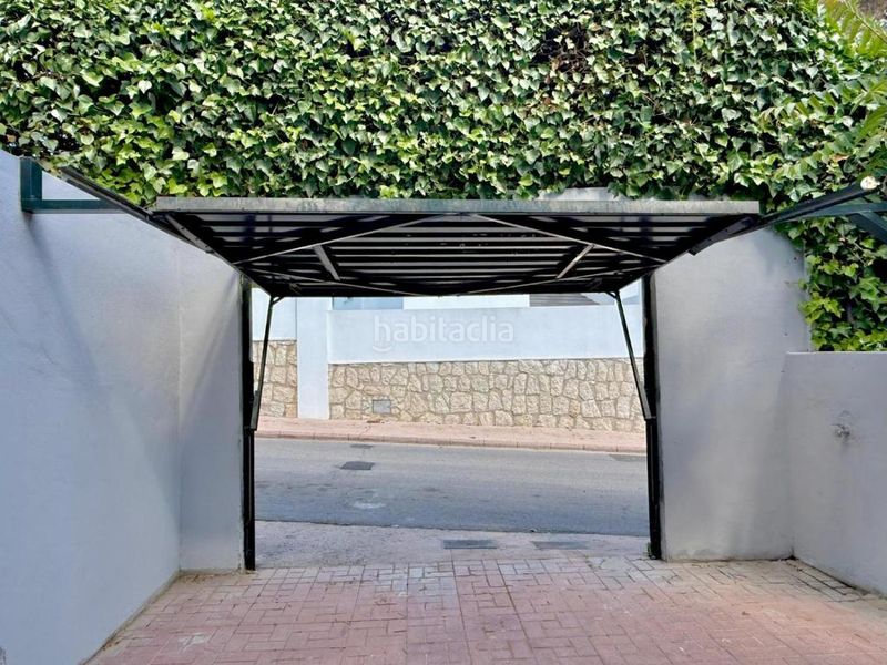 Foto 44b30cf9-ff3b-457c-8b77-de81bfe30c47. Rent chalet with fireplace heating parking pool in Alhaurín de la Torre