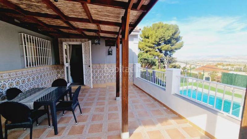 Foto 49550926-ff39-4840-9847-93c2be5c832b. Rent chalet with fireplace heating parking pool in Alhaurín de la Torre