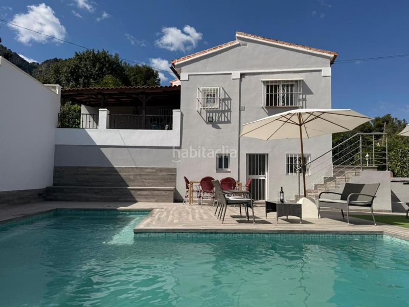 Foto cdee8e9d-0df9-4380-a45f-aa28e64418cd. Rent chalet with fireplace heating parking pool in Alhaurín de la Torre