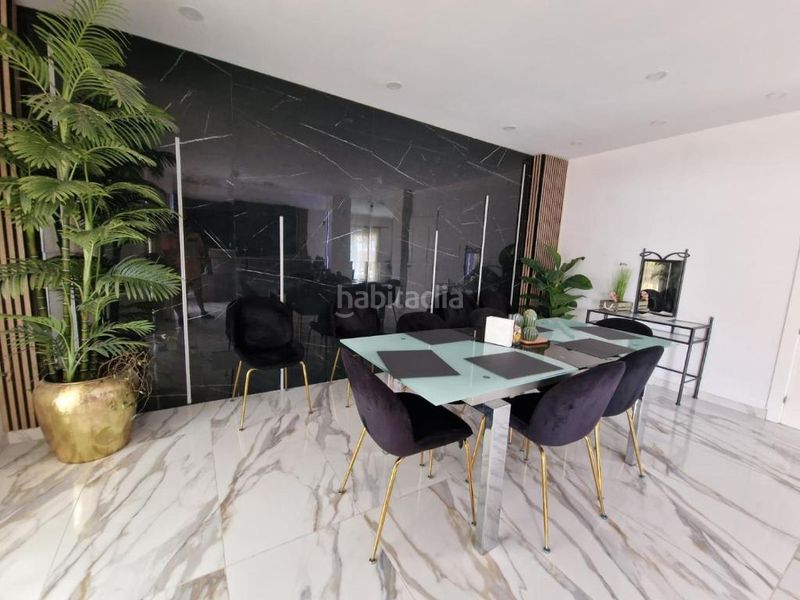 Foto 162111e7-0352-42ba-94ea-bf5efba0e97b. Rent chalet with fireplace parking pool in Jardines de Alhaurín-Huerta Alta-Fuensanguínea Alhaurín de la Torre