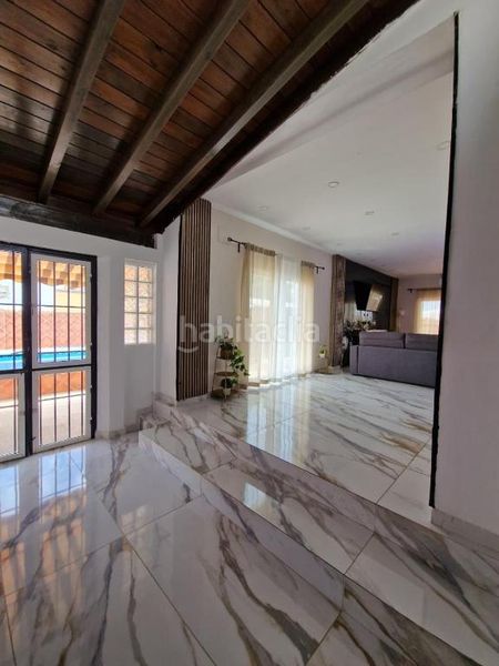 Foto 5518ee03-6074-4565-a1af-214e37fb4756. Rent chalet with fireplace parking pool in Jardines de Alhaurín-Huerta Alta-Fuensanguínea Alhaurín de la Torre