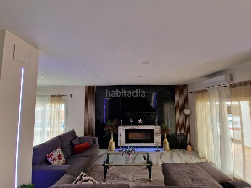 Foto 94da4f3b-0441-4f82-9758-29a24e34f6c9. Rent chalet with fireplace parking pool in Jardines de Alhaurín-Huerta Alta-Fuensanguínea Alhaurín de la Torre