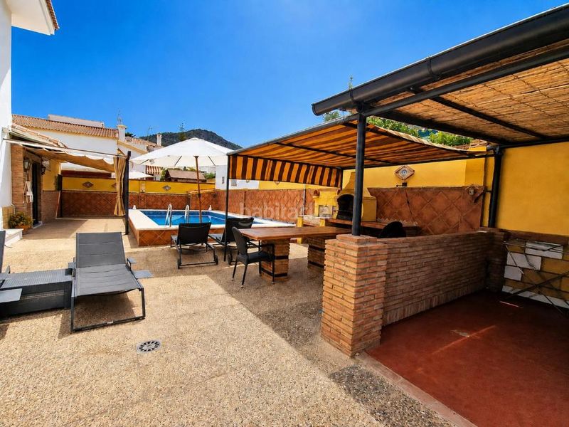 Foto aadf6927-7bc9-4a02-a3b0-10463a81a40a. Rent chalet with fireplace parking pool in Jardines de Alhaurín-Huerta Alta-Fuensanguínea Alhaurín de la Torre
