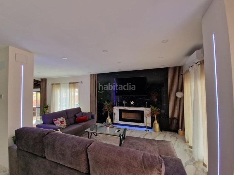 Foto c7bc32d6-1d62-4871-920e-6b16683f148b. Rent chalet with fireplace parking pool in Jardines de Alhaurín-Huerta Alta-Fuensanguínea Alhaurín de la Torre