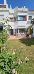 Lloguer Casa aparellada a Buenavista-Lauro Golf. Alquiler chalet pareado en alhaurin de la torre