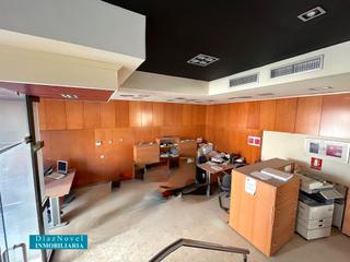 Alquiler Local Comercial en Avenida la hispanidad 12