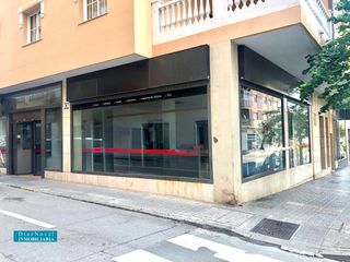 Rent Business premise in Calle antonio segovia lobillo 10. Calle principal con mucho paso de gente
